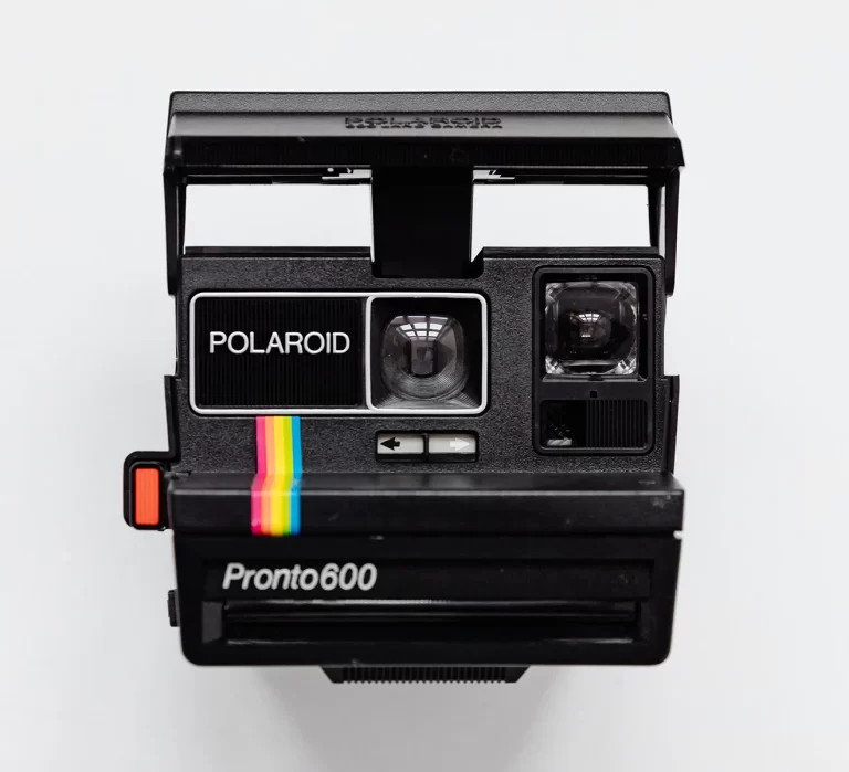 aparat vechi de fotografie polaroid pronto600